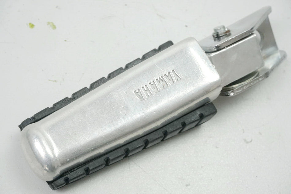 YAMAHA XV 535 VIRAGO Passenger footpeg rear left original Footrest