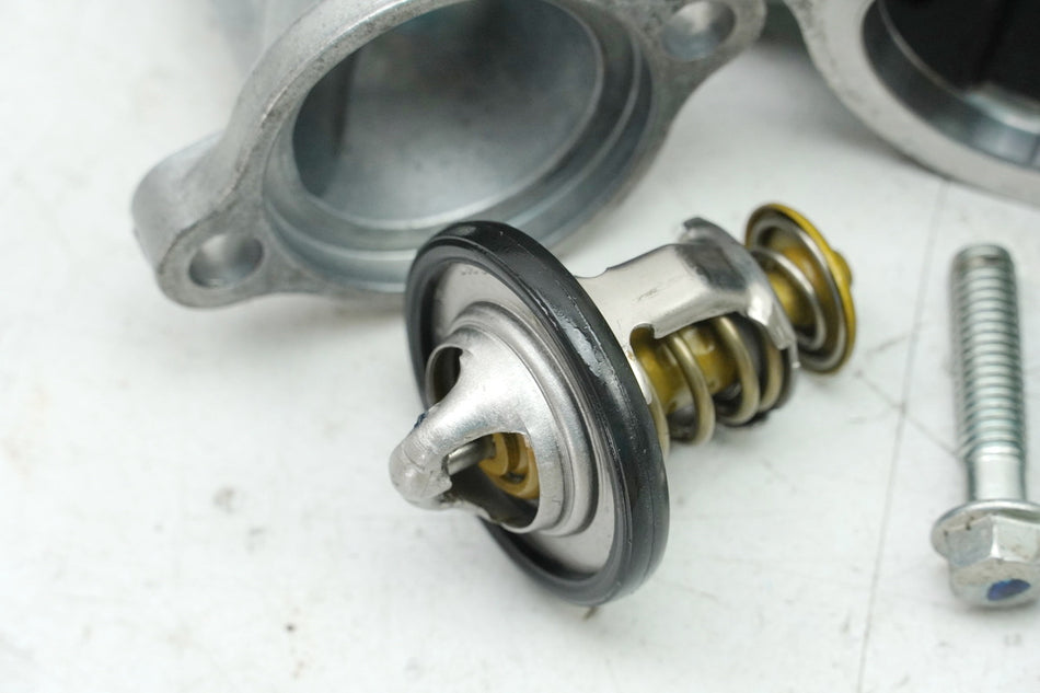 HONDA CB 125 R JC91 Thermostat Thermostateinheit Gehäuse (für Motor)