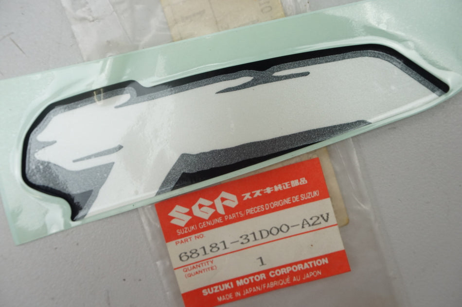 Suzuki Emblem Sticker original 68181-31D00-A2V DR - NEW
