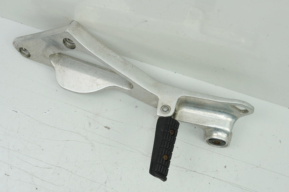 YAMAHA TDM 850 4TX Footpeg Plate Pillion Left Holder Footrest Footrest Bracket