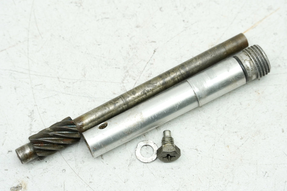 SUZUKI LS 650 NP41A/ B SAVAGE Antriebswelle Tachoantrieb Welle (im Motor)