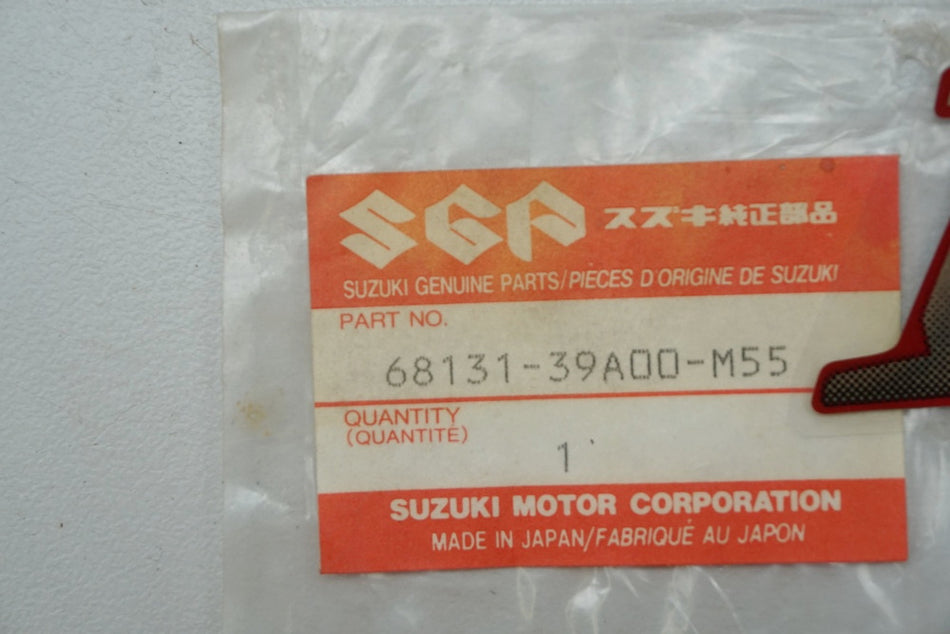 Suzuki Emblem Aufkleber original 68131-39A00-M55 VS800 Intruder - NEU