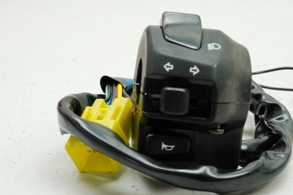 SUZUKI AN 400 WVAU BURGMAN Interruptor manillar izquierdo Interruptor luces intermitentes K1 K2