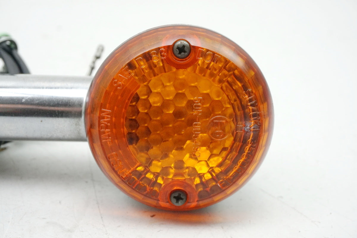SUZUKI VS 750 VR51A INTRUDER Turn Signal Left Front
