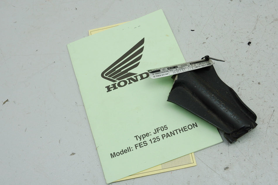 HONDA FES 125 JF05 PANTHEON Chasis y doc. ficha técnica austríaca Cabezal de chasis