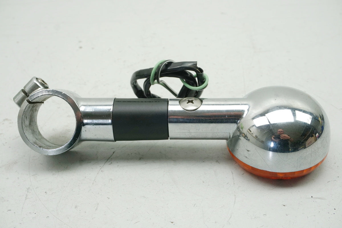 SUZUKI VS 750 VR51A INTRUDER Turn Signal Left Front