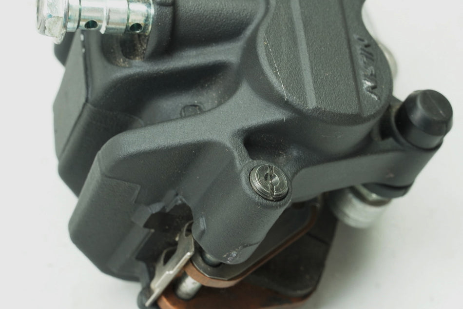 KAWASAKI Z 750 ZR750L Bremssattel rechts Bremszange Bremskolben Bremsklötze
