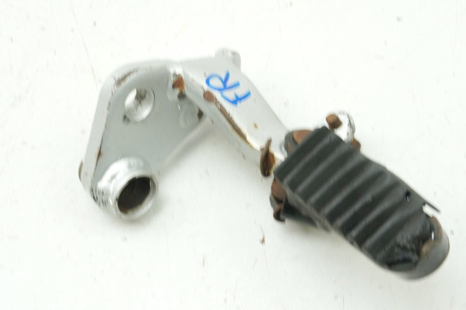 HONDA XL 600 PD06 TRANSALP Reposapiés derecho delantero Soporte de reposapiés delantero