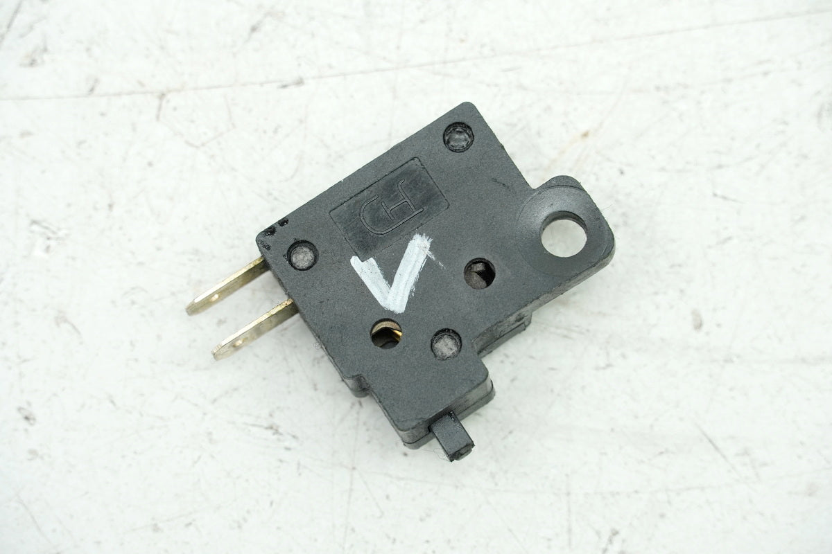 KYMCO PEOPLE GT 300 i V4 Front right brake light switch (front BLS)
