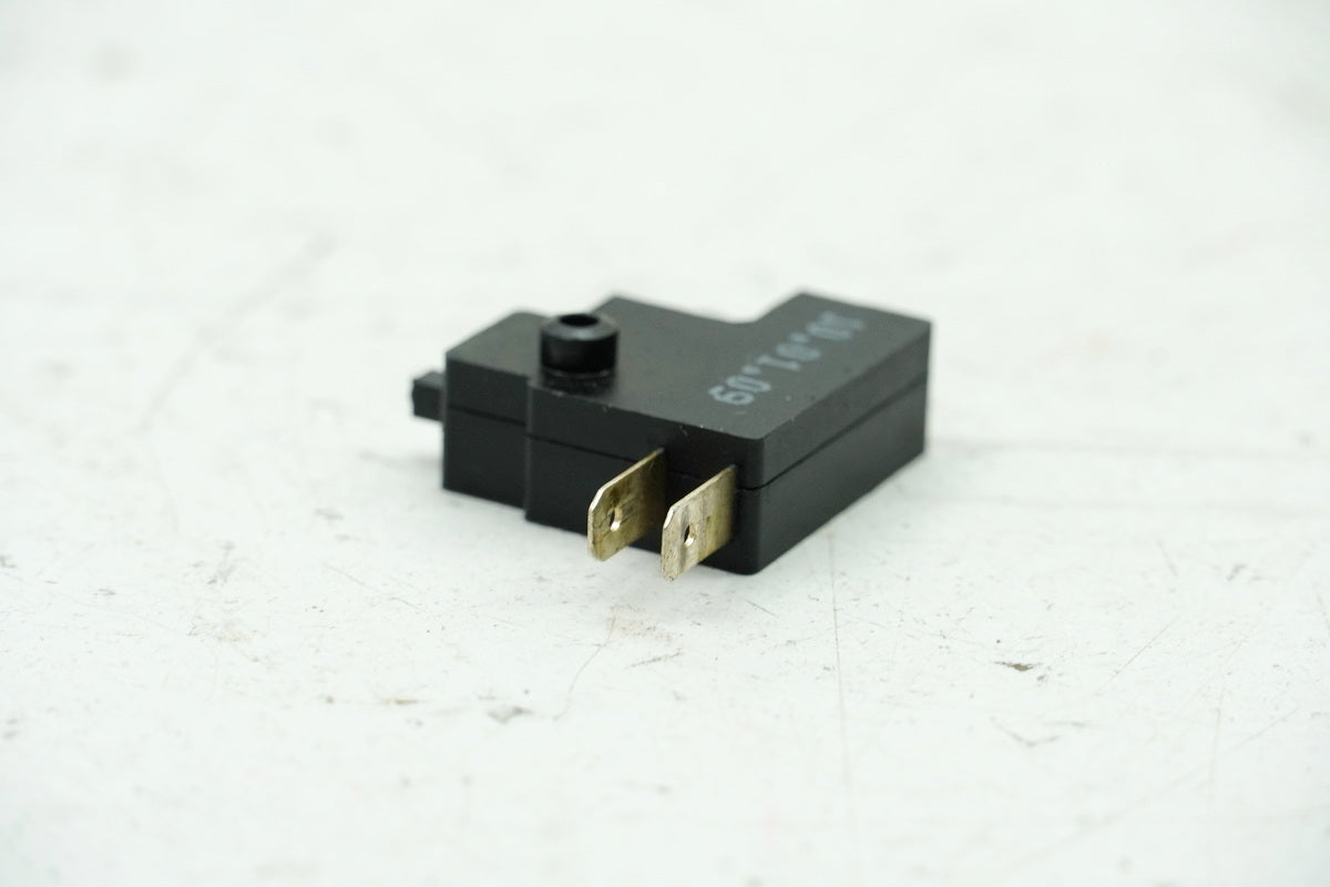 KYMCO PEOPLE GT 300 i V4 Front right brake light switch (front BLS)