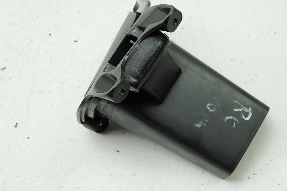 SUZUKI AN 400 WVAU BURGMAN Staufach rechts vorn Cockpit Klappe Box Cover K1 K2