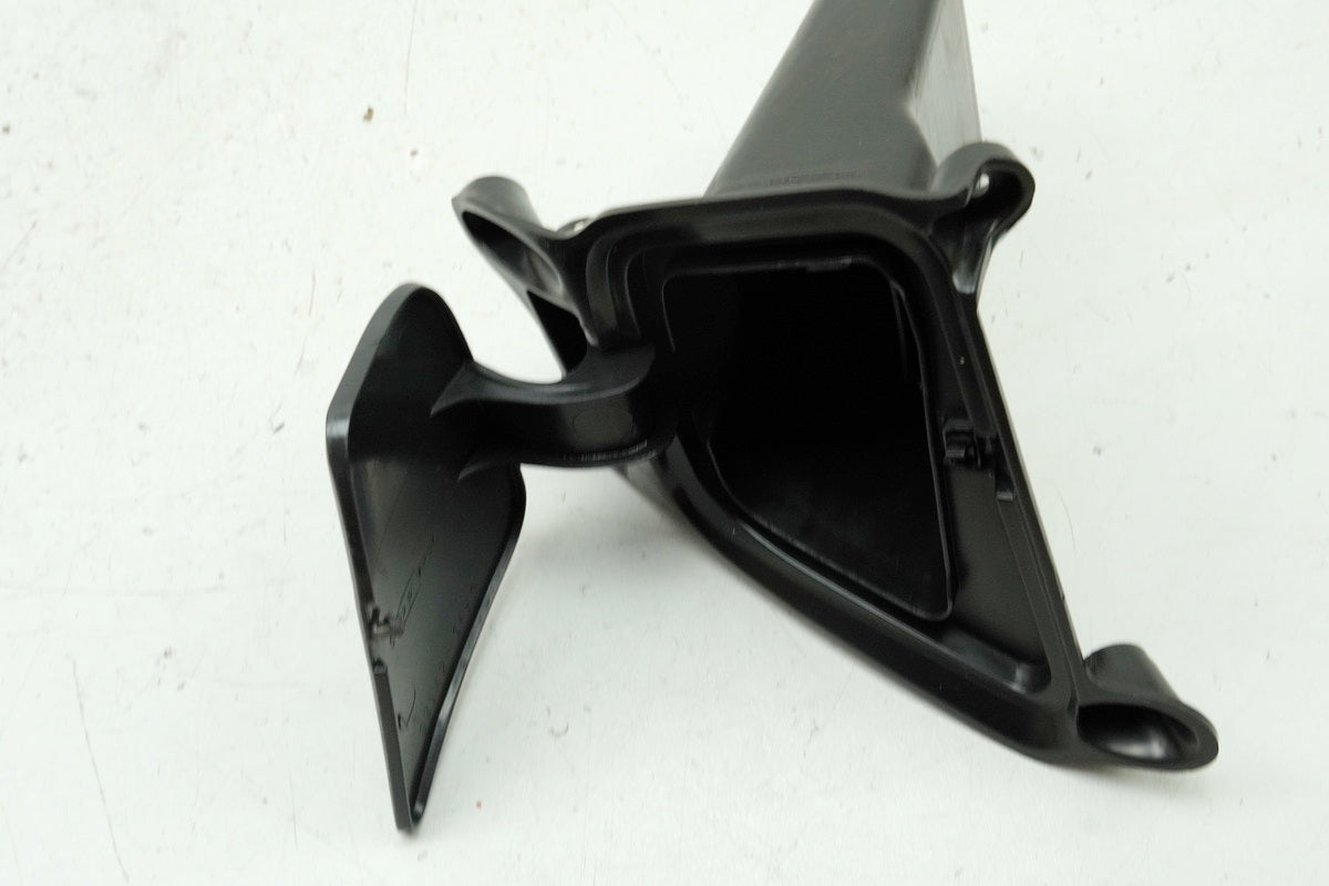 SUZUKI AN 400 WVAU BURGMAN Storage Compartment Right Front Cockpit Flap Box Cover K1 K2