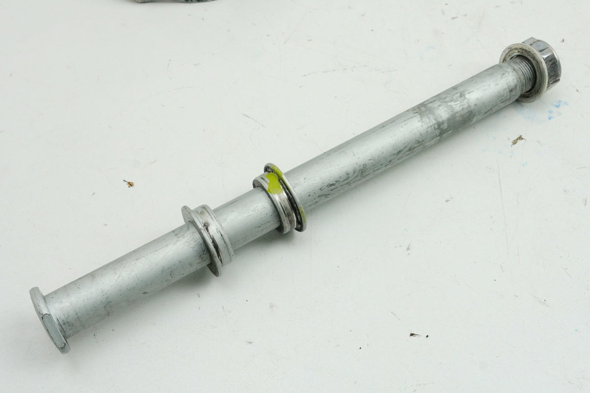 HONDA CBR 600 RR PC40 Steckachse hinten Achse Radsteckachse Mutter für Felge
