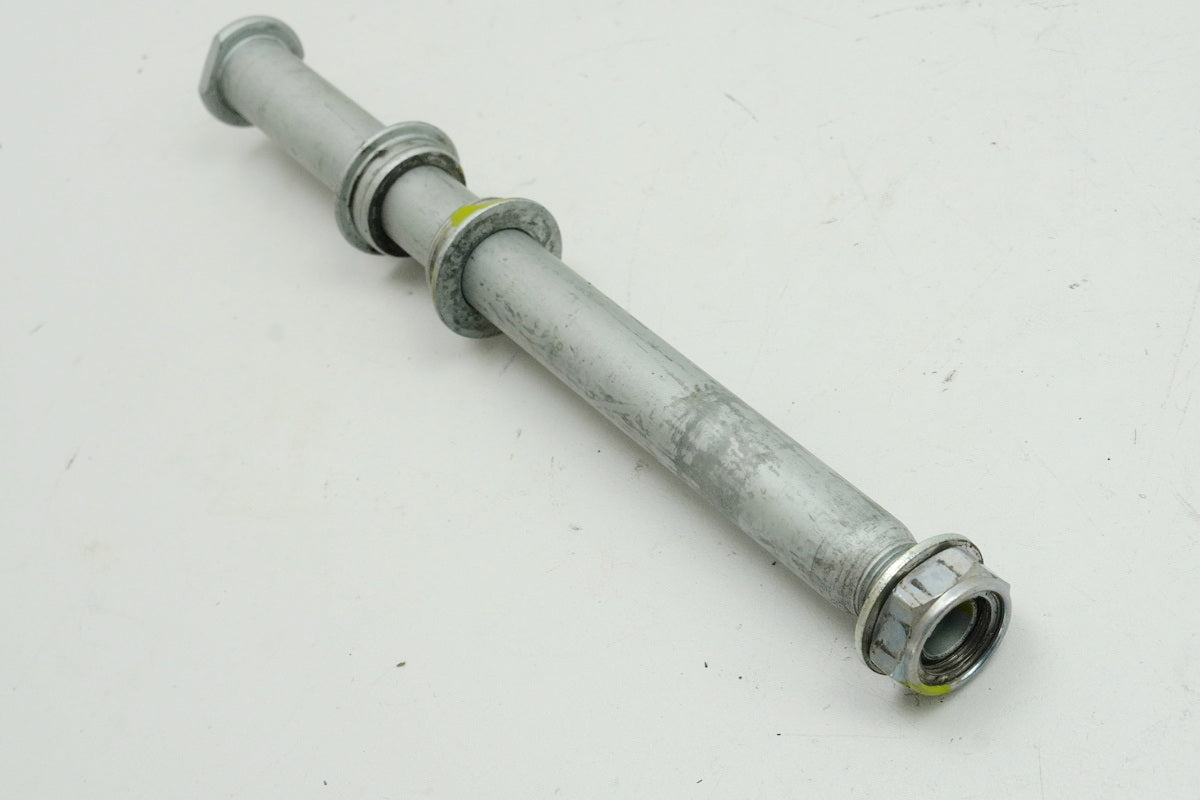 HONDA CBR 600 RR PC40 Steckachse hinten Achse Radsteckachse Mutter für Felge