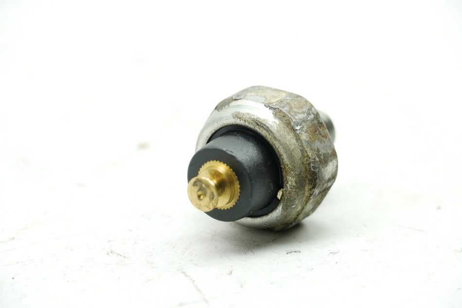 KYMCO PEOPLE GT 300 i V4 Interruptor de presión de aceite (para motor)