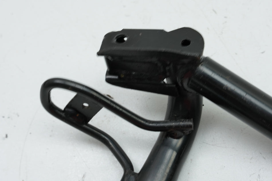 HONDA SH 125 JF23 Fußrastenträger Sozius rechts Halter Fußraste Strebe Platte