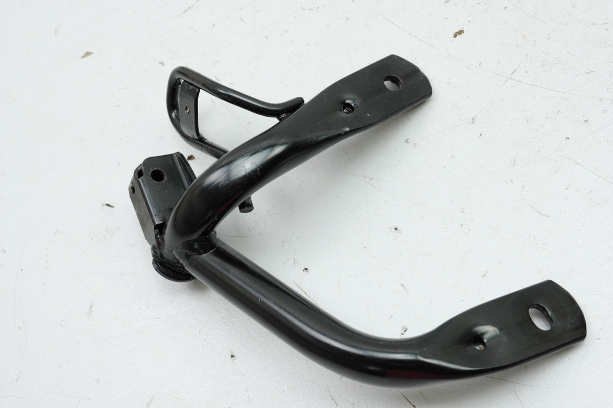 HONDA SH 125 JF23 Soporte de estribera pasajero derecho, soporte de estribera, estribera, placa