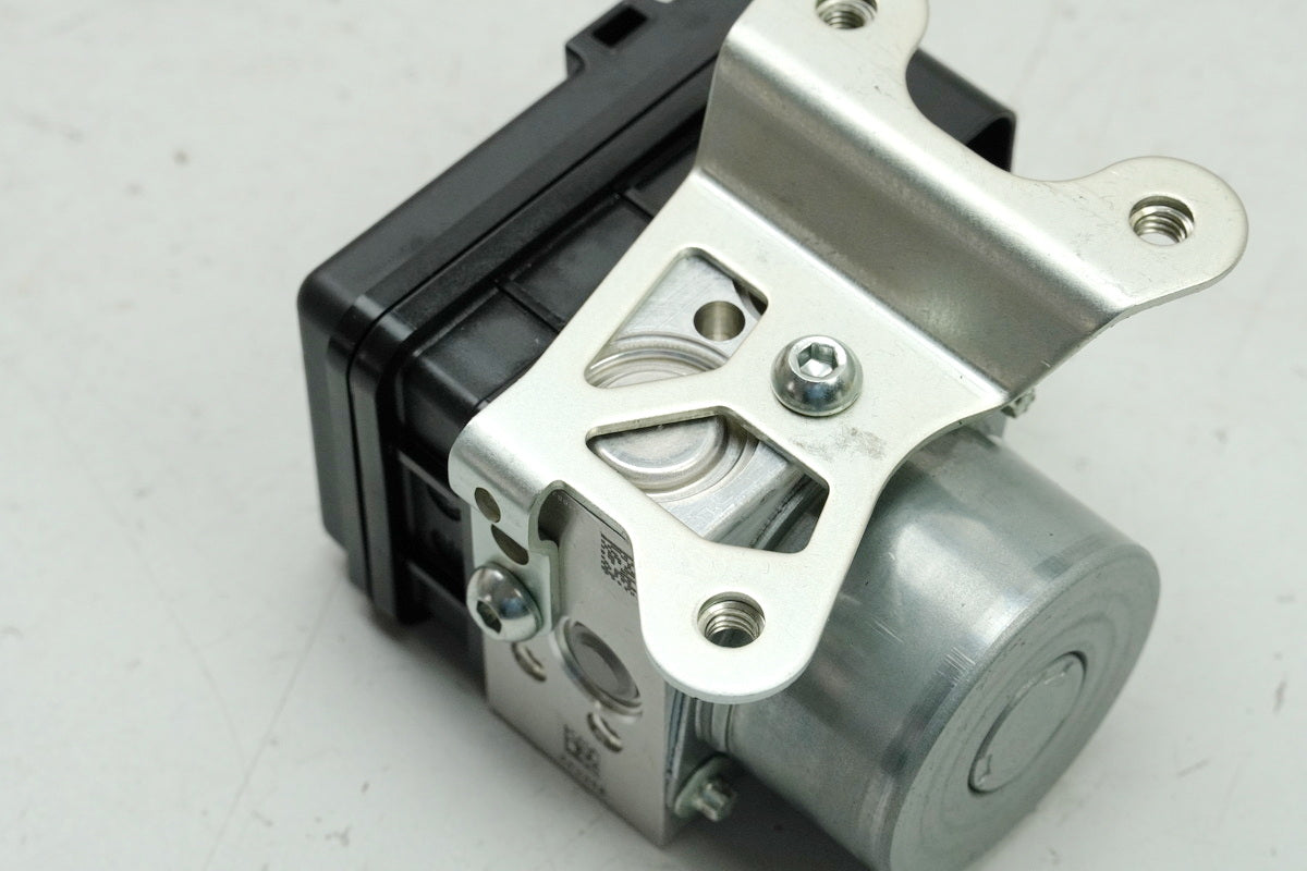 YAMAHA MTN 1000 MT-10 RN78 ABS Pump Pressure Modulator Control Unit ONLY 4550 km
