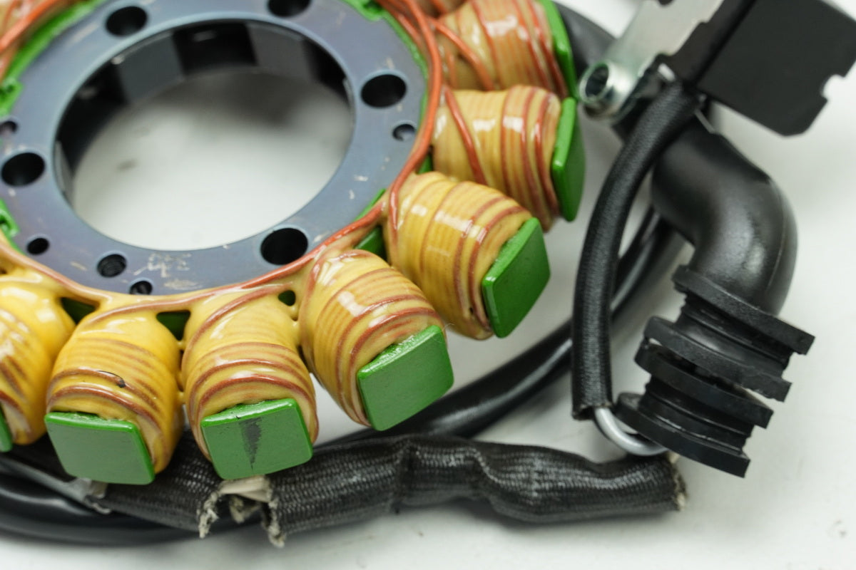 YAMAHA MTN 1000 MT-10 RN78 Lima Stator Lichtmaschine Pick Up Generator 4550 km