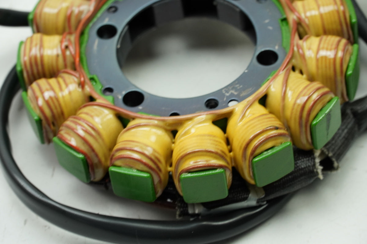 YAMAHA MTN 1000 MT-10 RN78 Lima Stator Lichtmaschine Pick Up Generator 4550 km