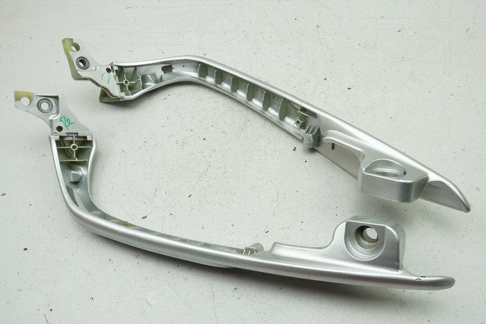 SUZUKI AN 400 WVAU BURGMAN Soziusgriff links rechts Haltegriff Griff  K1 K2