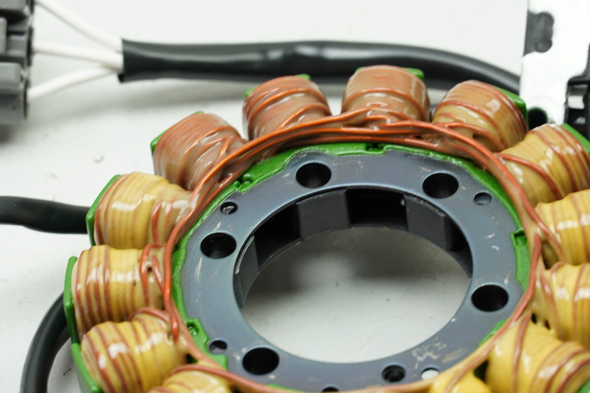 YAMAHA MTN 1000 MT-10 RN78 Lima Stator Lichtmaschine Pick Up Generator 4550 km