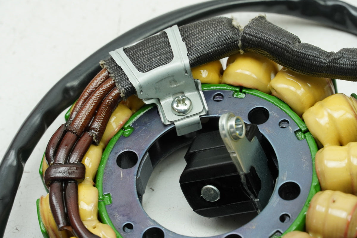 YAMAHA MTN 1000 MT-10 RN78 Lima Stator Lichtmaschine Pick Up Generator 4550 km