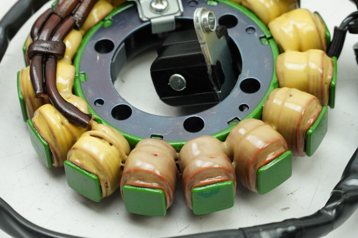 YAMAHA MTN 1000 MT-10 RN78 Lima Stator Lichtmaschine Pick Up Generator 4550 km
