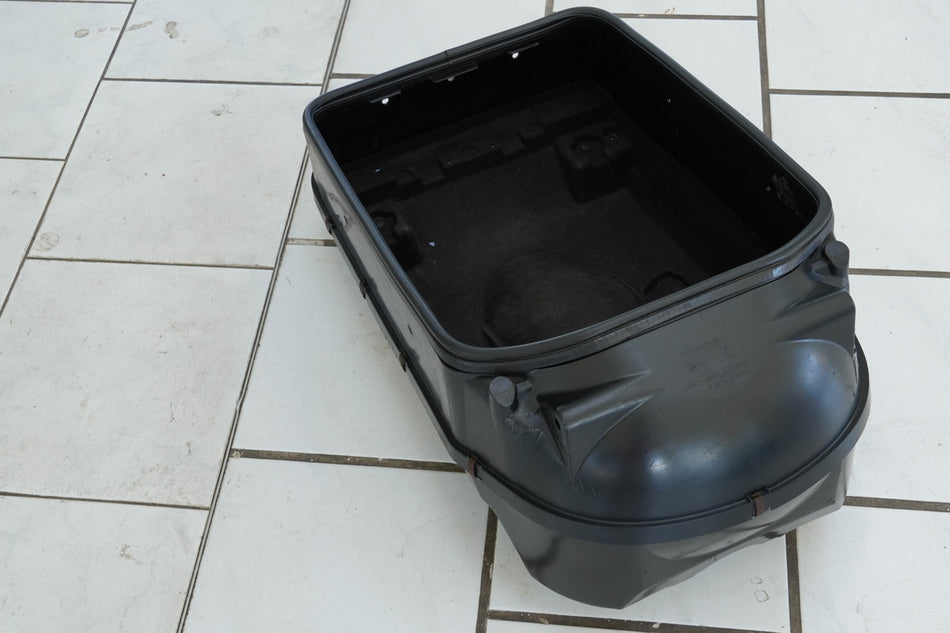 SUZUKI AN 400 WVAU BURGMAN Helmet Compartment Helmet Box Storage Compartment Tray Cover K1 K2