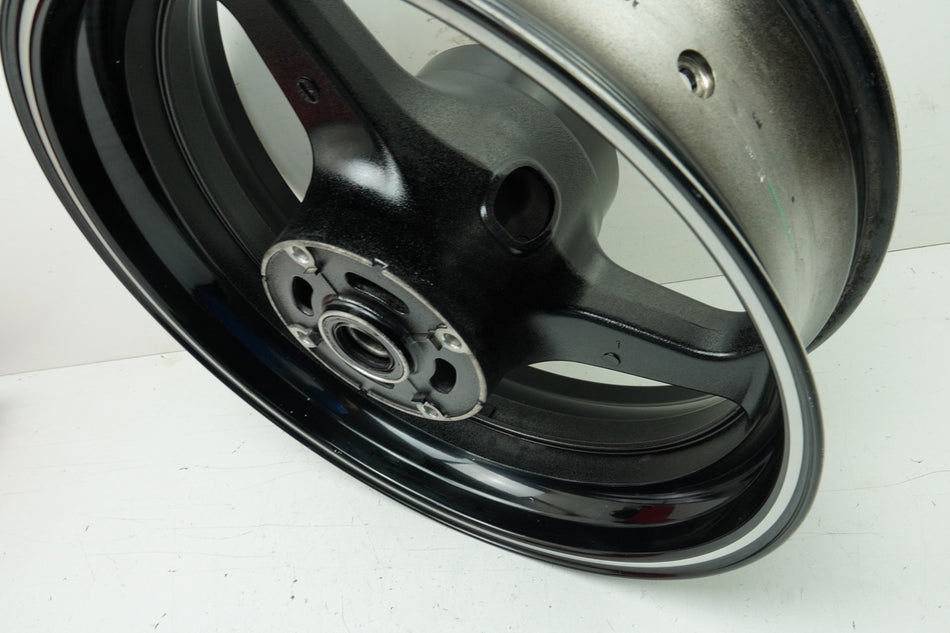 HONDA CBR 600 RR PC40 Llanta trasera Enkei 99T Rueda trasera J17 x MT 5.50 07-13