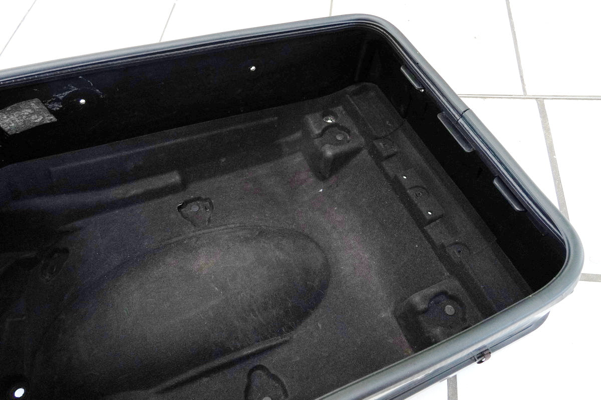 SUZUKI AN 400 WVAU BURGMAN Helmet Compartment Helmet Box Storage Compartment Tray Cover K1 K2
