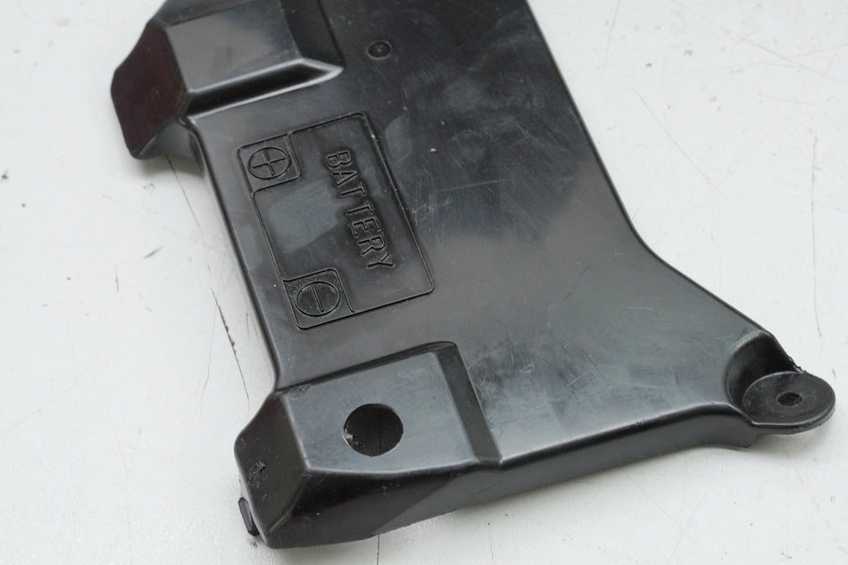 SUZUKI AN 400 WVAU BURGMAN Tapa caja batería tapa compartimento batería K1 K2