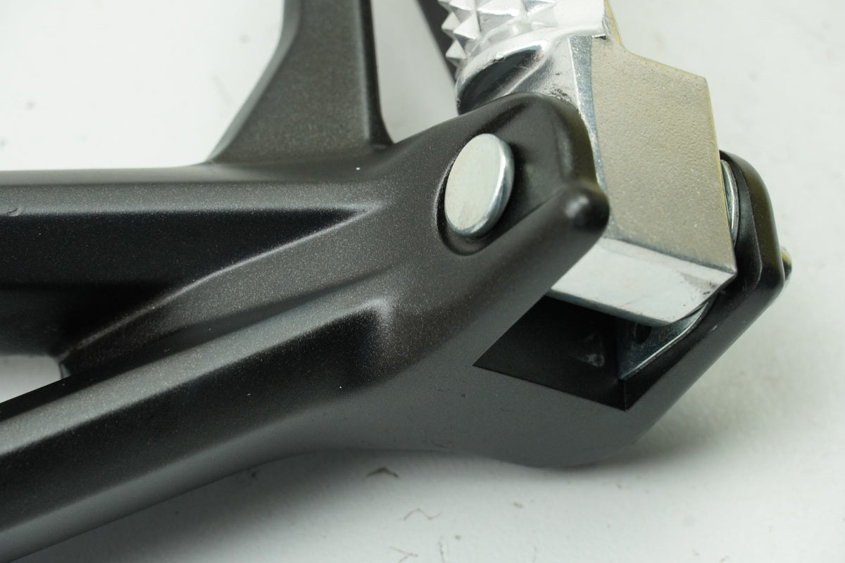 YAMAHA MTN 1000 MT-10 RN78 Footrest System Passenger Left Footrest Holder 4550 km