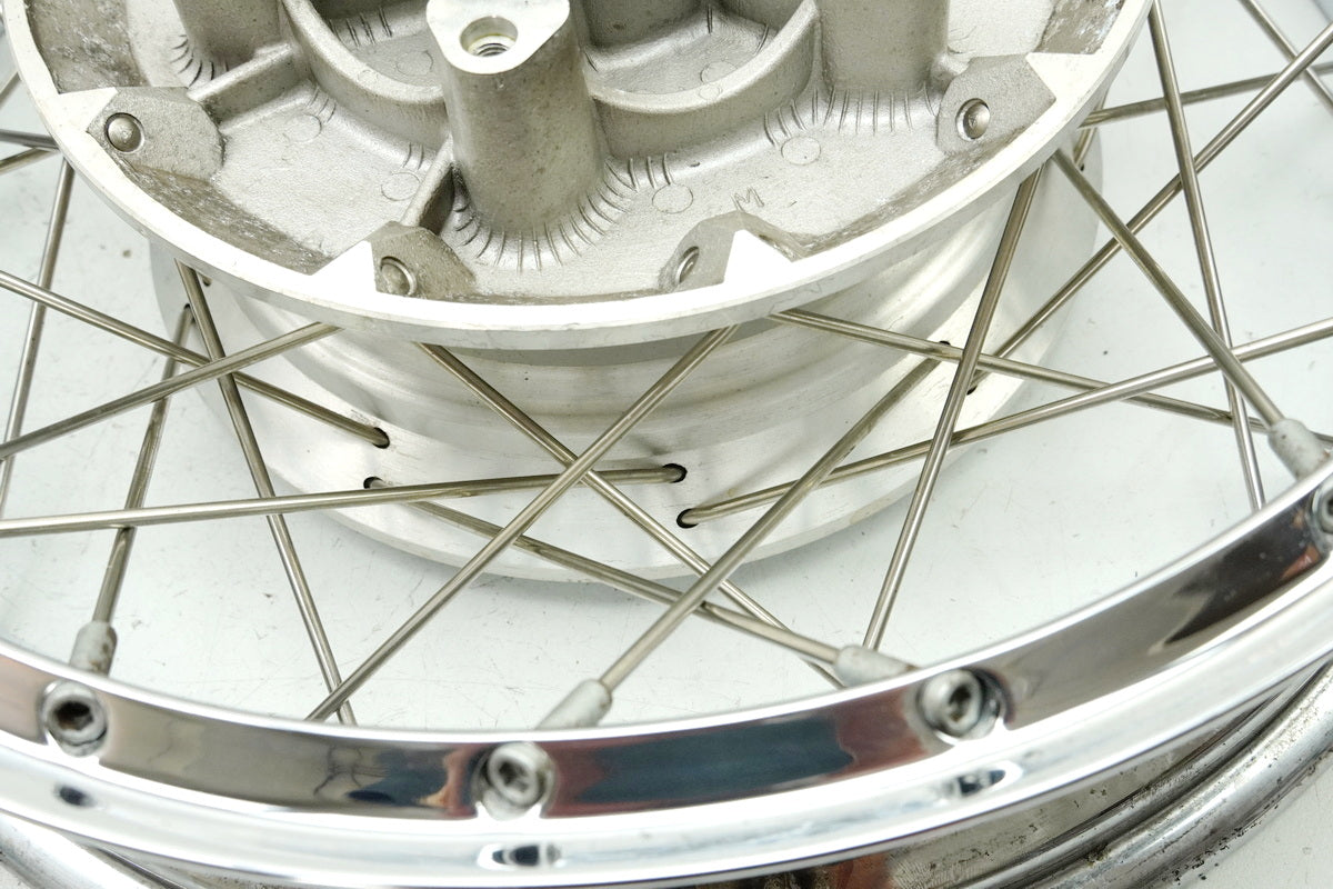 MOTO GUZZI California 1100 EV KD Llanta trasera J17x4.00 Radios de buje de rueda trasera