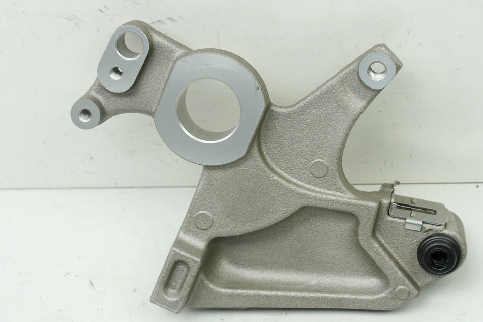 YAMAHA MTN 1000 MT-10 RN78 Anchor Plate Holder Brake Caliper Rear Carrier 4550 km