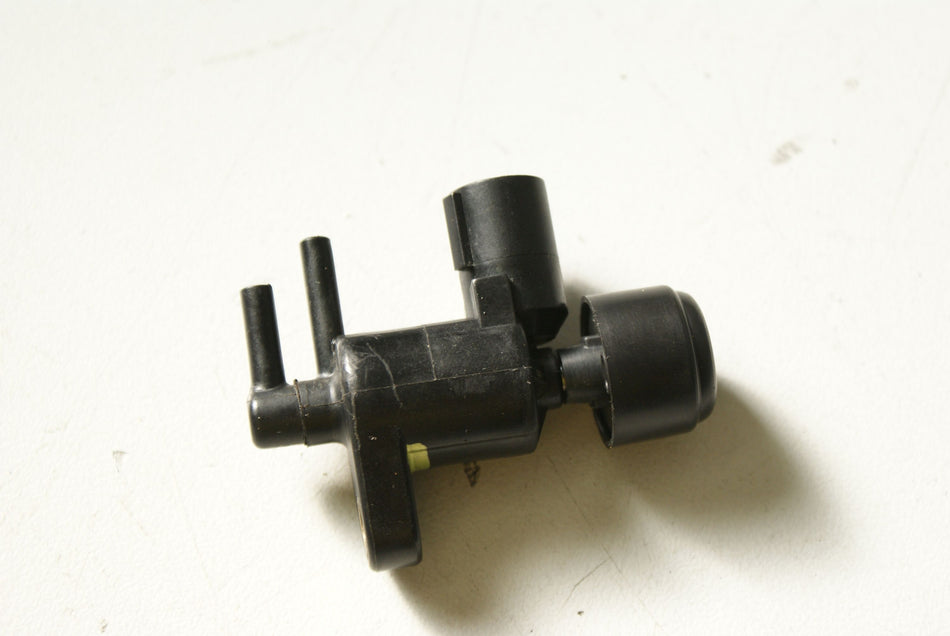 HONDA CB 900 SC48 HORNET MAGNETVENTIL BYPASS DRUCKVENTIL