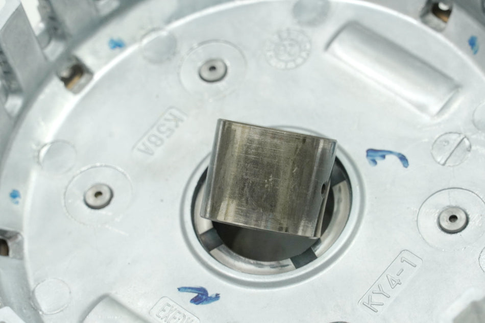 HONDA CB 125 R JC91 Kupplungskorb Kupplung Clutch Basket (für Motor 20865 km)