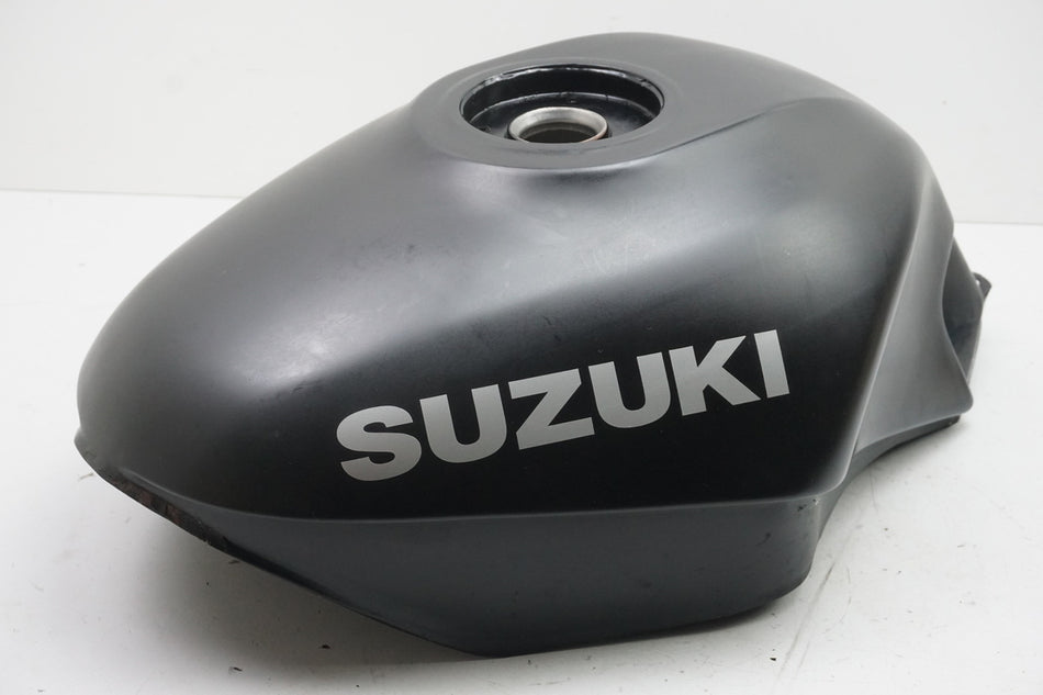 SUZUKI GSX 600 F GN72B Tank Benzintank Fuel = rostfrei 26444 km