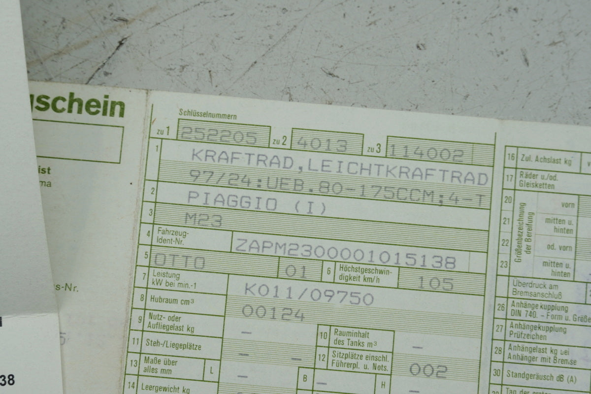 PIAGGIO X9 125 M23 Chasis y documentación. Cabeza de chasis. Documentos. Permiso de circulación.