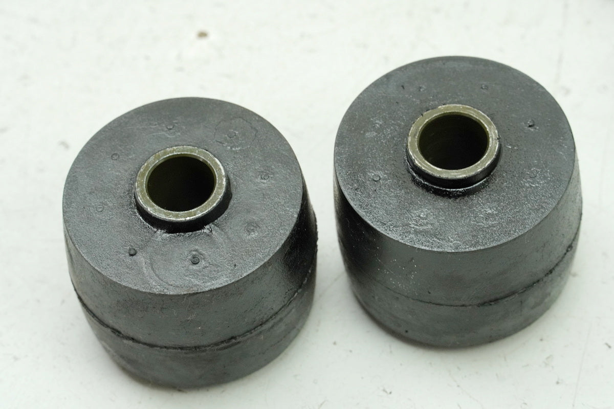 SUZUKI AN 400 WVAU BURGMAN Engine Mount Axle Bracket Carrier Engine Holder K1 K2