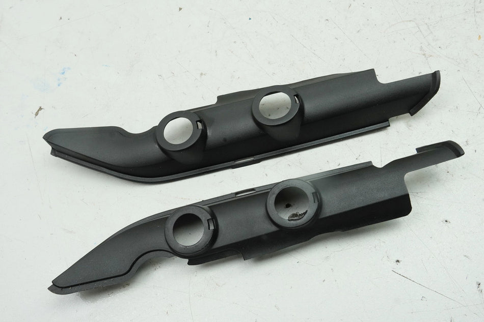 HONDA CB 125 R JC91 Abdeckung Fußrastenanlage hinten Deckel Verkleidung innen