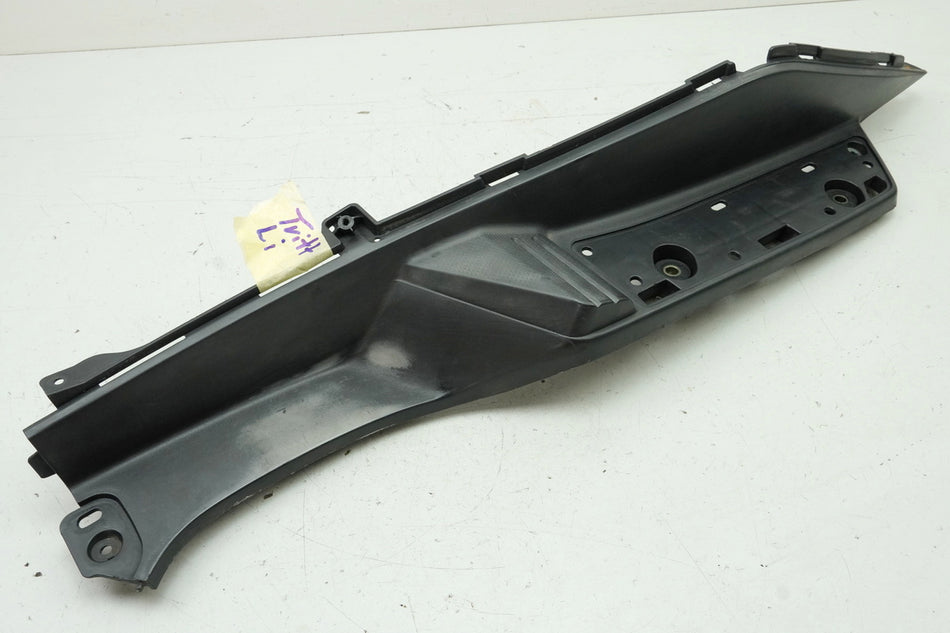 SUZUKI AN 400 WVAU BURGMAN Footboard left rear Cover Fairing K1 K2