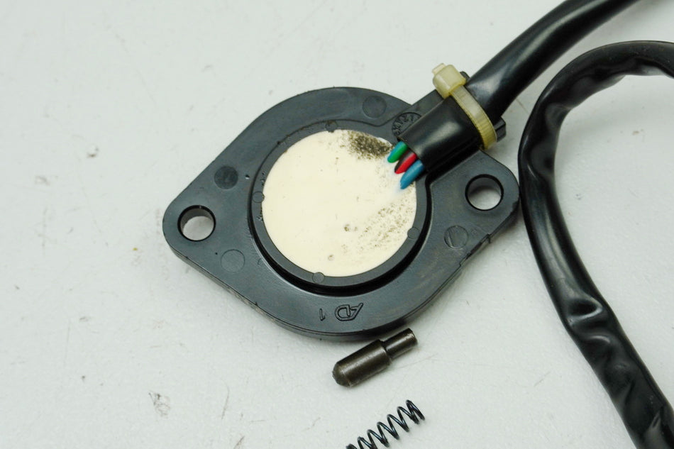 SUZUKI GSX 600 F AJ Sensor de punto muerto Interruptor de ralentí 98-02