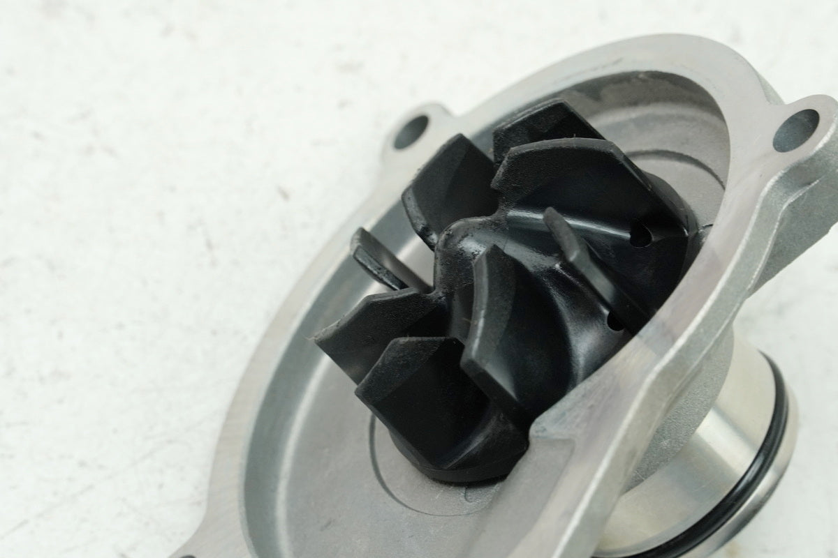 YAMAHA MTN 1000 MT-10 RN78 Water Pump orig. Impeller Shaft (for Engine) 4550 km