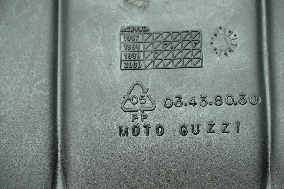 MOTO GUZZI California 1100 EV KD Spritzschutz Kotflügel Fender Radlauf hinten