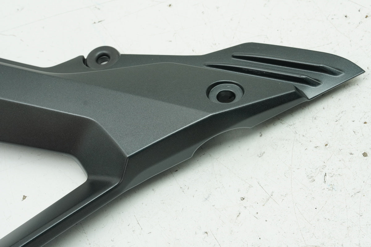 HONDA CB 125 R JC91 Side Cover Right Panel Trim Fairing