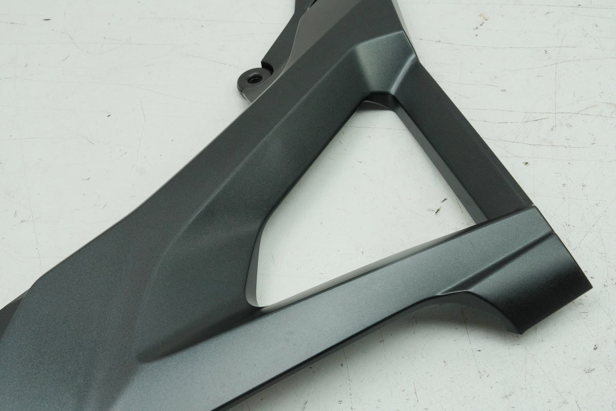 HONDA CB 125 R JC91 Side Cover Right Panel Trim Fairing