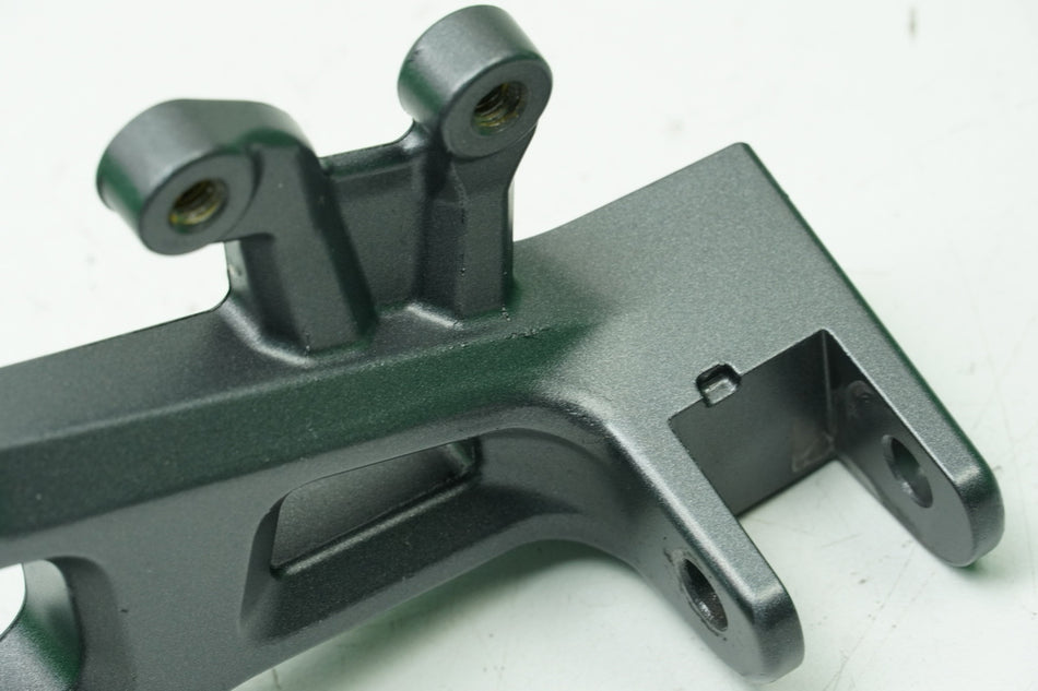 YAMAHA MTN 1000 MT-10 RN78 Footrest Bracket Rider Left Holder Footrest Plate