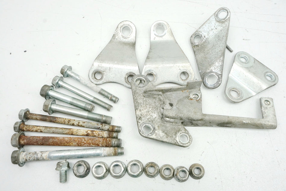 HONDA SLR 650 RD09 HALTERUNG MOTOR ACHSE SCHRAUBEN HALTEPLATTE MOTORHALTER