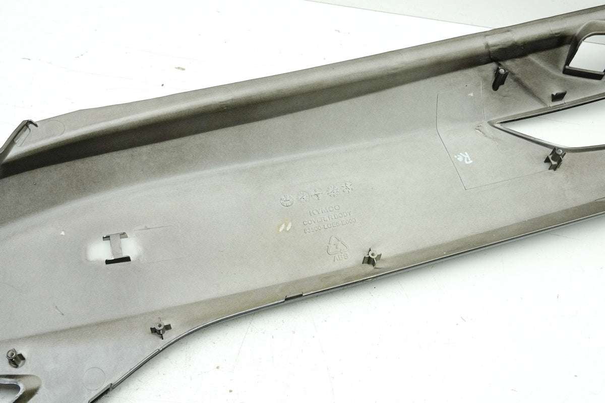 KYMCO PEOPLE GT 300 i V4 Rear Fairing Right Side Panel Cover